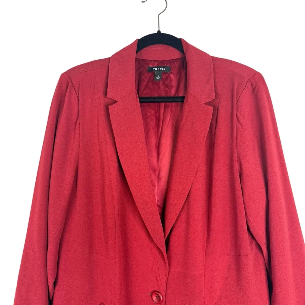 Torrid Studio Crepe Longline Blazer Single Button Breasted Long Jester Red 1X - Picture 3 of 15